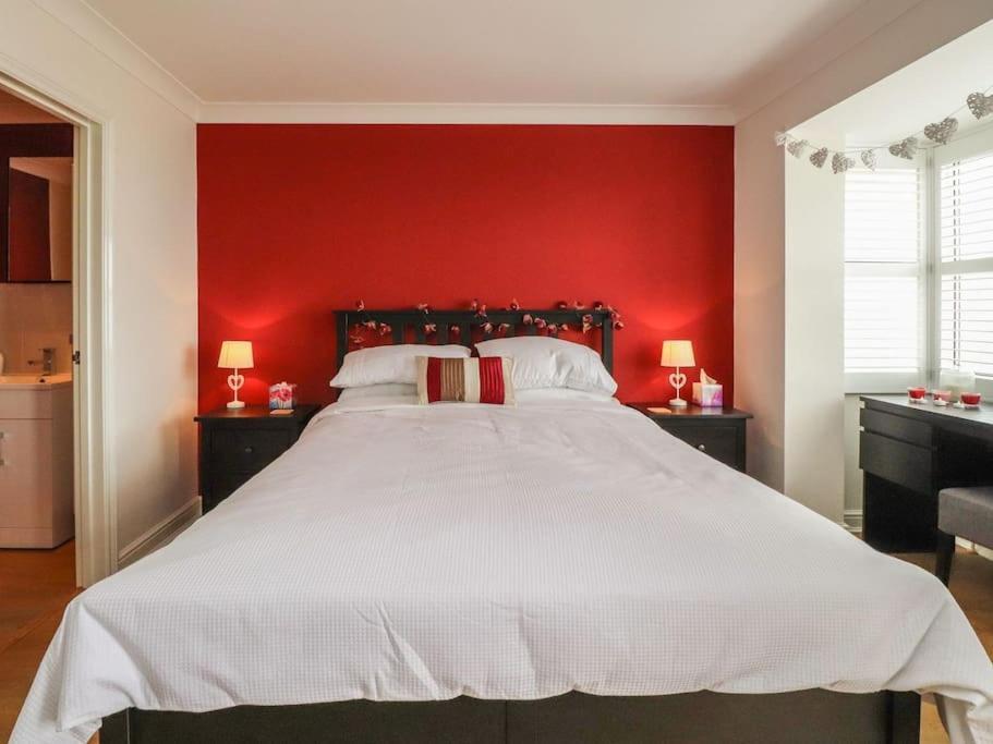 Stunning Seaviews - Beach House - Jacuzzi Bath Tub Littlestone-on-Sea Eksteriør billede
